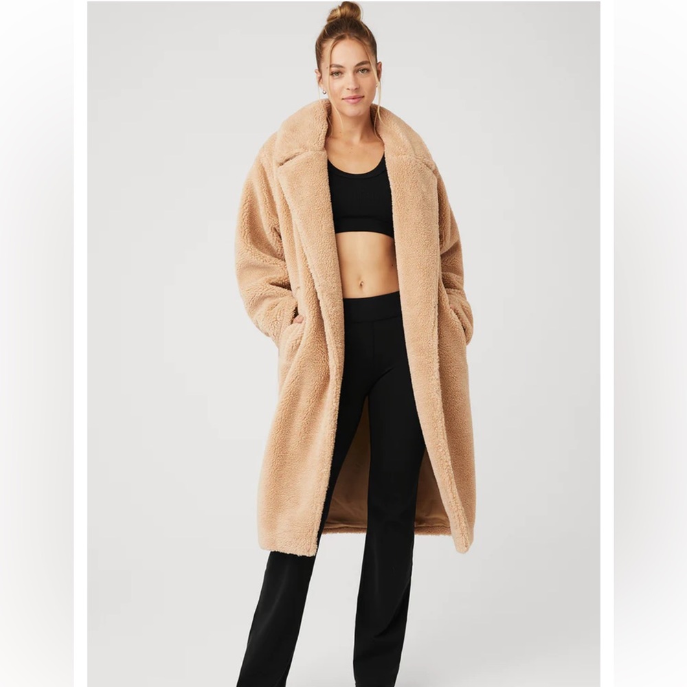 ALO yoga oversize Sherpa trench, size large, camel
